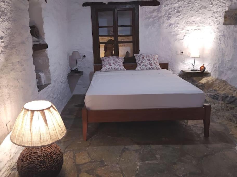 Ano Syros Marvellous Oven Apartment Ngoại thất bức ảnh